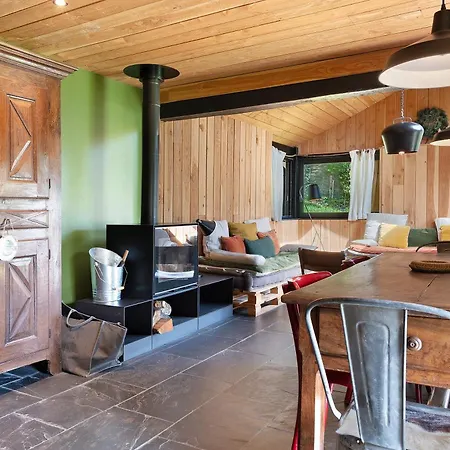 Grange Anouste بيت للعطل *